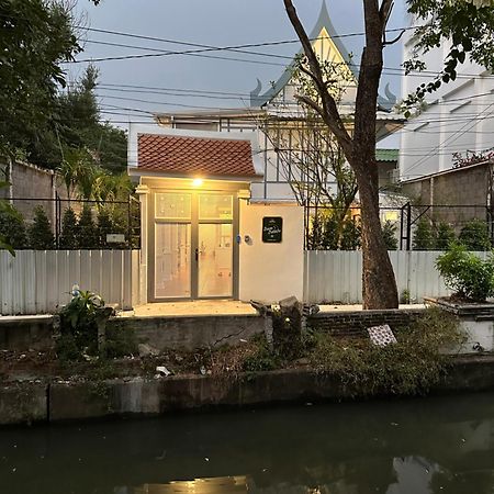 Baan Debtida Hotel Bangkok Ngoại thất bức ảnh