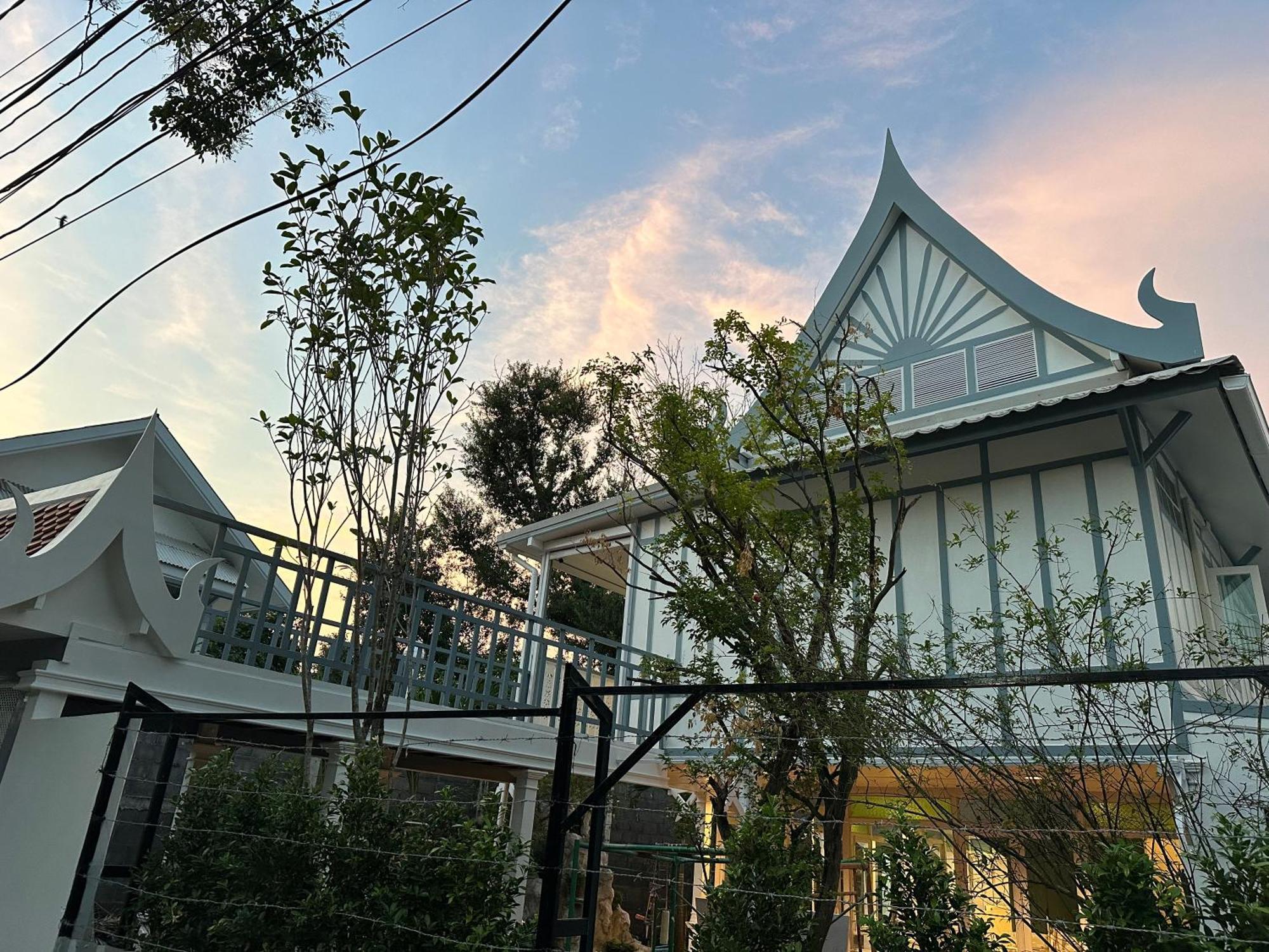 Baan Debtida Hotel Bangkok Ngoại thất bức ảnh