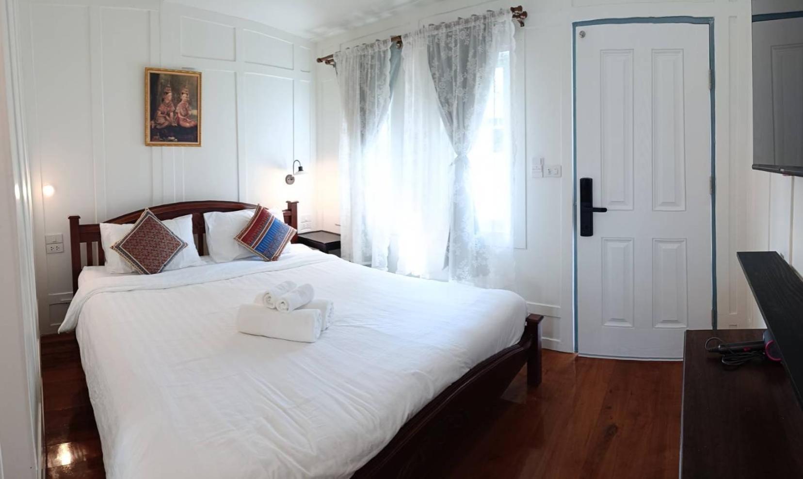 Baan Debtida Hotel Bangkok Ngoại thất bức ảnh