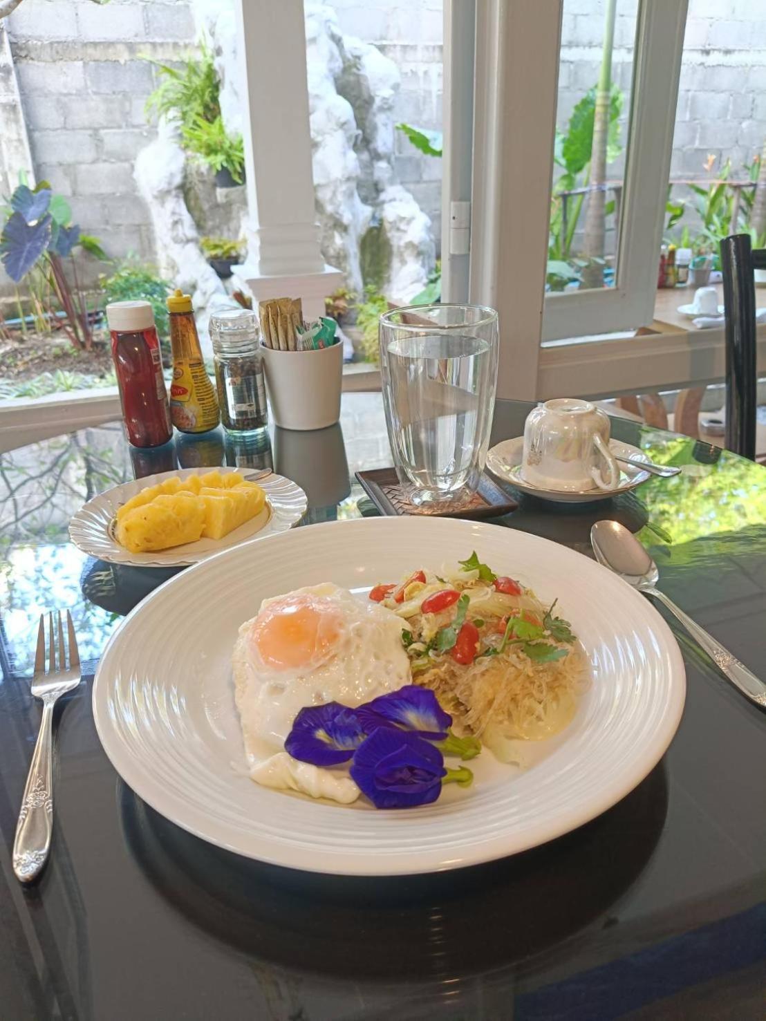 Baan Debtida Hotel Bangkok Ngoại thất bức ảnh