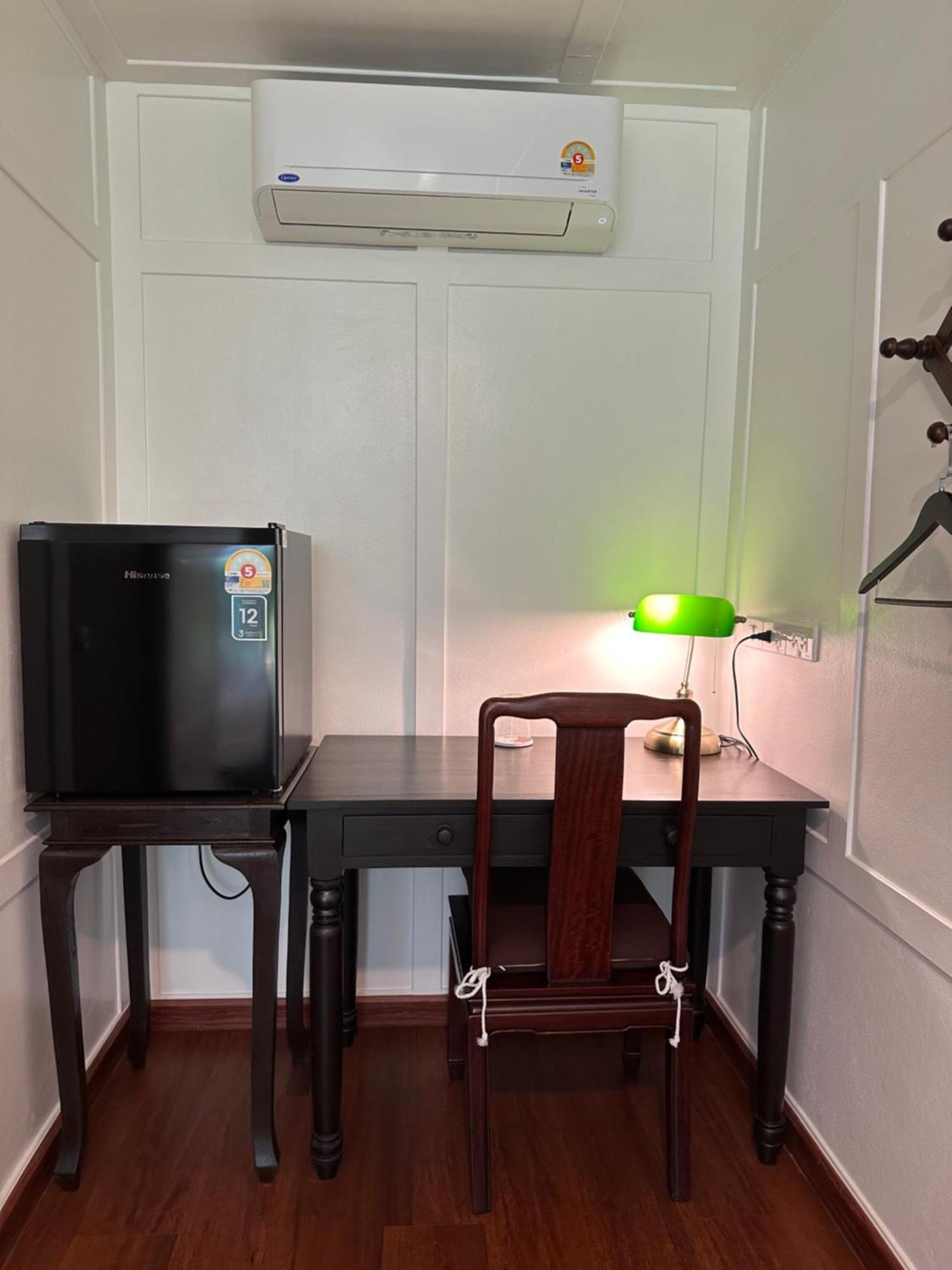 Baan Debtida Hotel Bangkok Ngoại thất bức ảnh